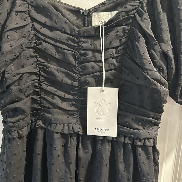 Dress - Picture 4 of 4